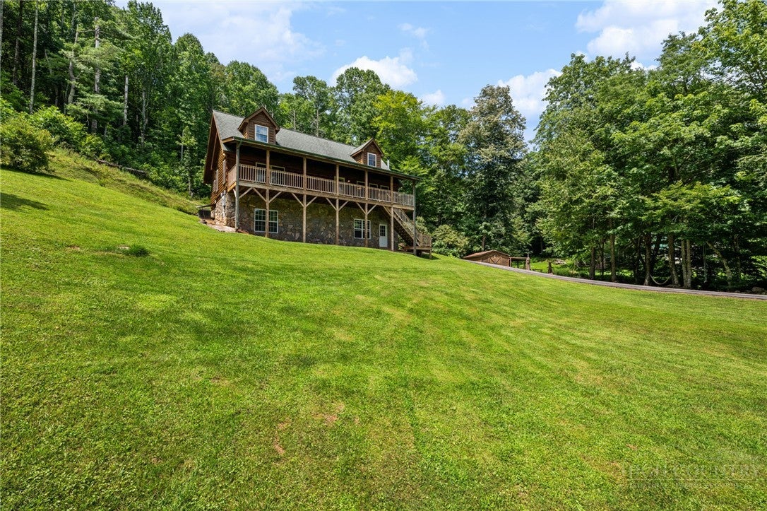 2717 Meat Camp Road