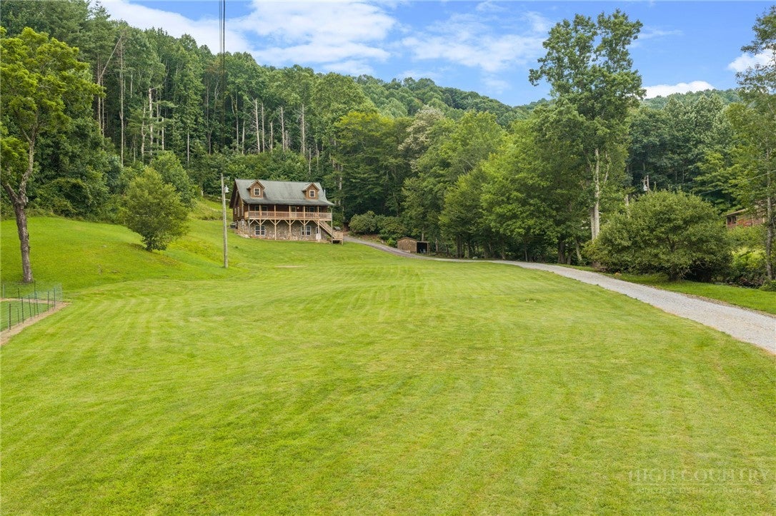 2717 Meat Camp Road