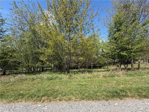 Photo of TBD 2 Old Maple Drive, West Jefferson, NC 28694 (MLS # 261376)
