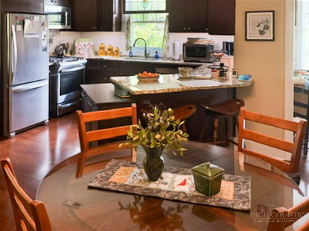 155 Gateway Drive 302