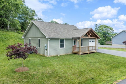 Photo of 347 Townhomes Place #15, Boone, NC 28607 (MLS # 262832)