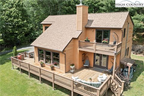 Photo of 224 Eastview Drive, Boone, NC 28607 (MLS # 243888)