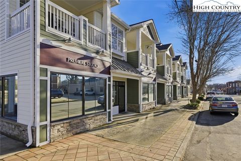 Photo of 406 E Union Street #B, Morganton, NC 28655 (MLS # 260088)