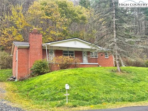 Photo of 2510 Rich Hill Road, Creston, NC 28615 (MLS # 259033)