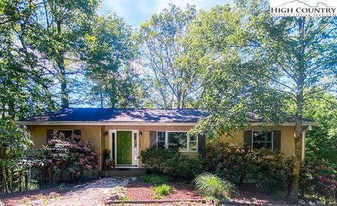 Photo of 212 White Pines Road, Blowing Rock, NC 28605 (MLS # 255443)