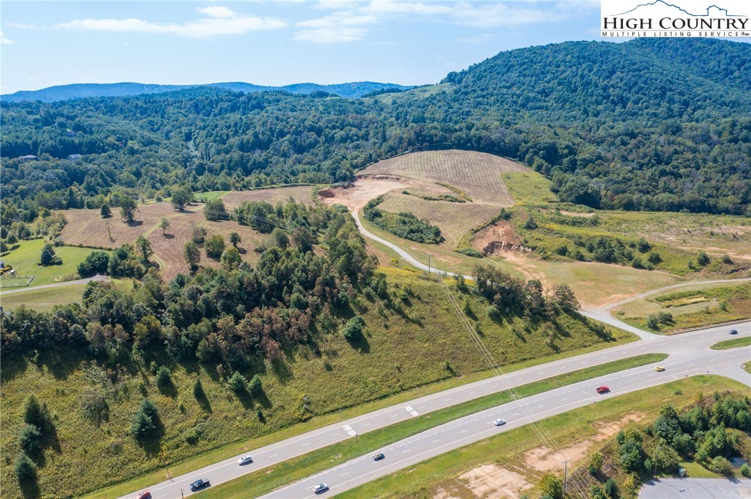 Boone, North Carolina 28607, United States, ,Commercial,Pending,67836