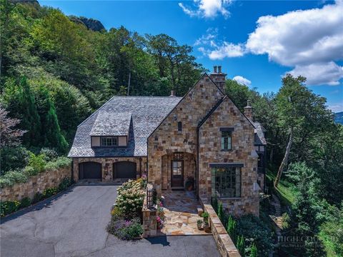 Photo of 400 Ninebark, Banner Elk, NC 28604 (MLS # 261788)