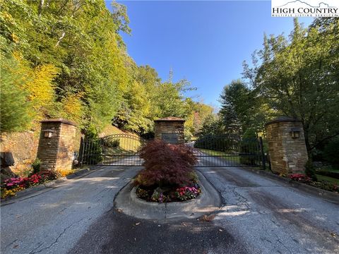 Photo of Lot122 W Stone Drive, Blowing Rock, NC 28605 (MLS # 252097)