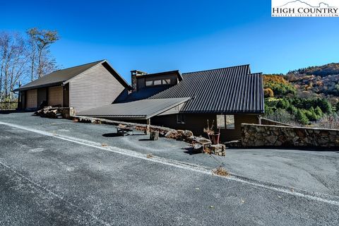 Photo of 820 Hemlock Drive, Newland, NC 28657 (MLS # 258916)