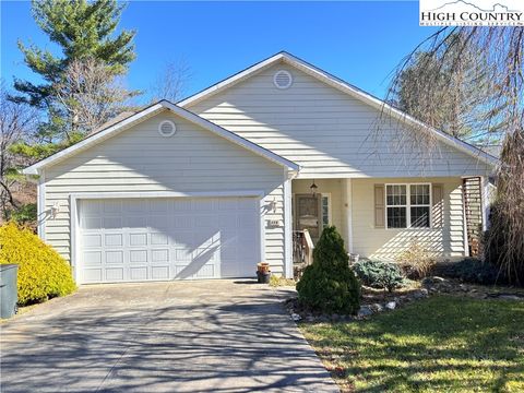 Photo of 273 W Evergreen Street St, West Jefferson, NC 28694 (MLS # 258891)