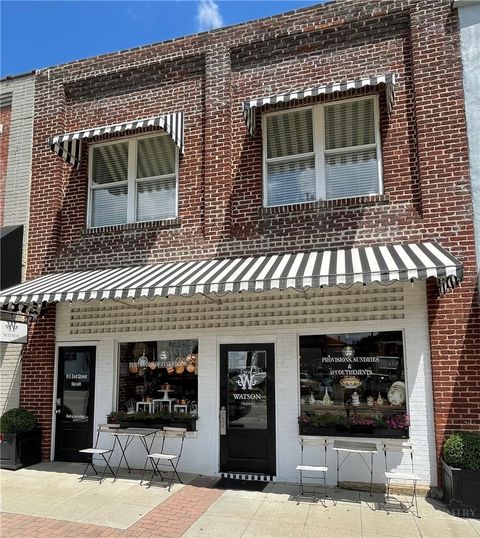 Photo of 11 E 2nd Street, West Jefferson, NC 28694 (MLS # 261122)