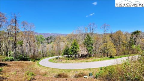 Photo of 31 & 32 Running Bear Circle, Banner Elk, NC 28604 (MLS # 255075)