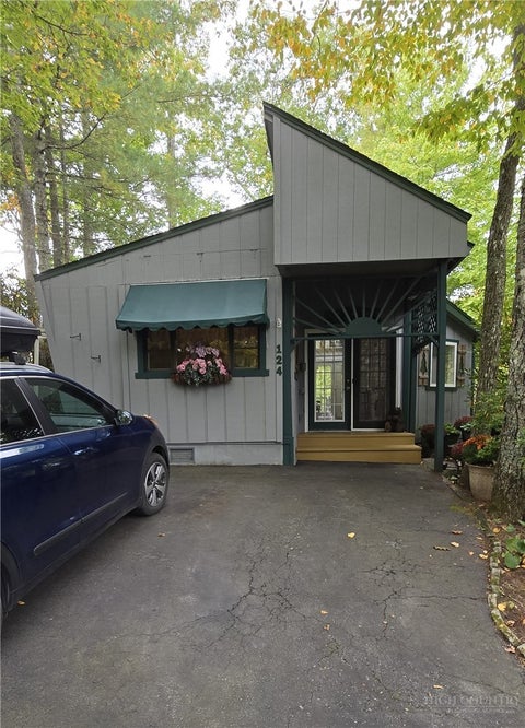 Photo of 124 Wintergreen Lane, Newland, NC 28657 (MLS # 264813)