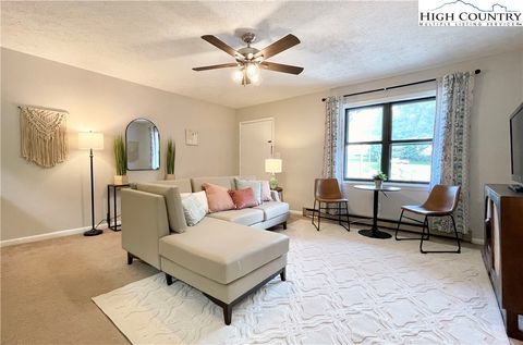 Photo of 1469 W King Street #604, Boone, NC 28607 (MLS # 251067)