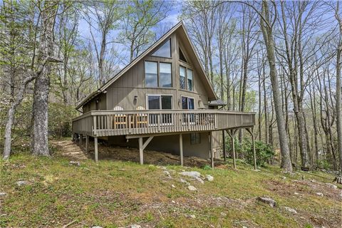 Photo of 160 Bagpipe Way, Banner Elk, NC 28604 (MLS # 261338)