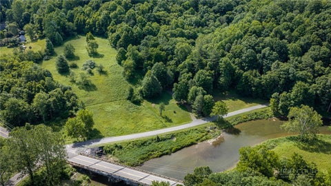 Photo of 2121 Parker Eller Road, Lansing, NC 28643 (MLS # 262659)