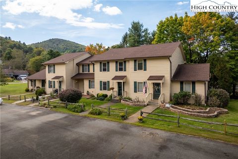 Photo of 212 Carriage Lamp Court #., Boone, NC 28607 (MLS # 258244)