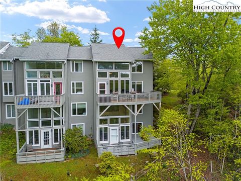 Photo of 378 Skyleaf Drive #A6, Sugar Mountain, NC 28604 (MLS # 255540)