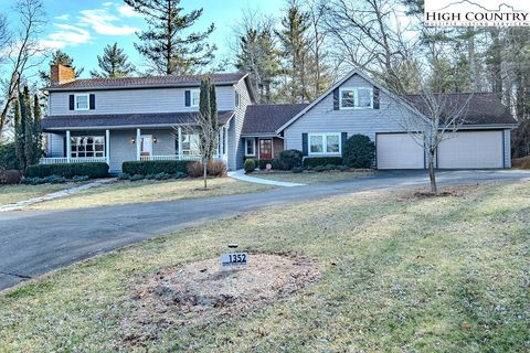 Photo of 1352 Ravens Ridge Circle, Boone, NC 28607 (MLS # 260170)