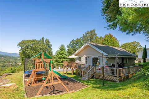 Photo of 632 White Laurel Lane, Boone, NC 28607 (MLS # 257958) Photo of 632 White Laurel Lane, Boone, NC 28607 (MLS # 257958)