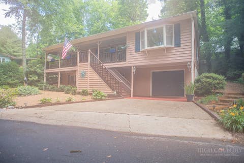 Photo of 60 Pine View Road, Newland, NC 28657 (MLS # 262899)