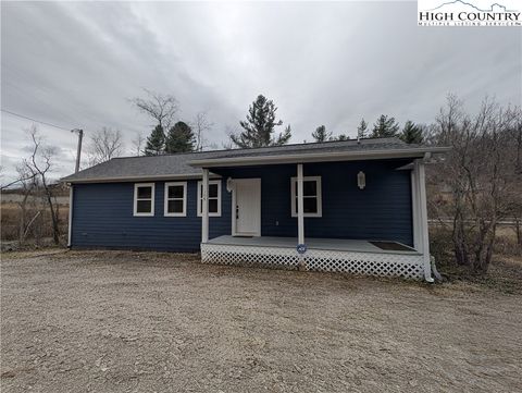 Photo of 109 Southside Drive, Sparta, NC 28675 (MLS # 256098)