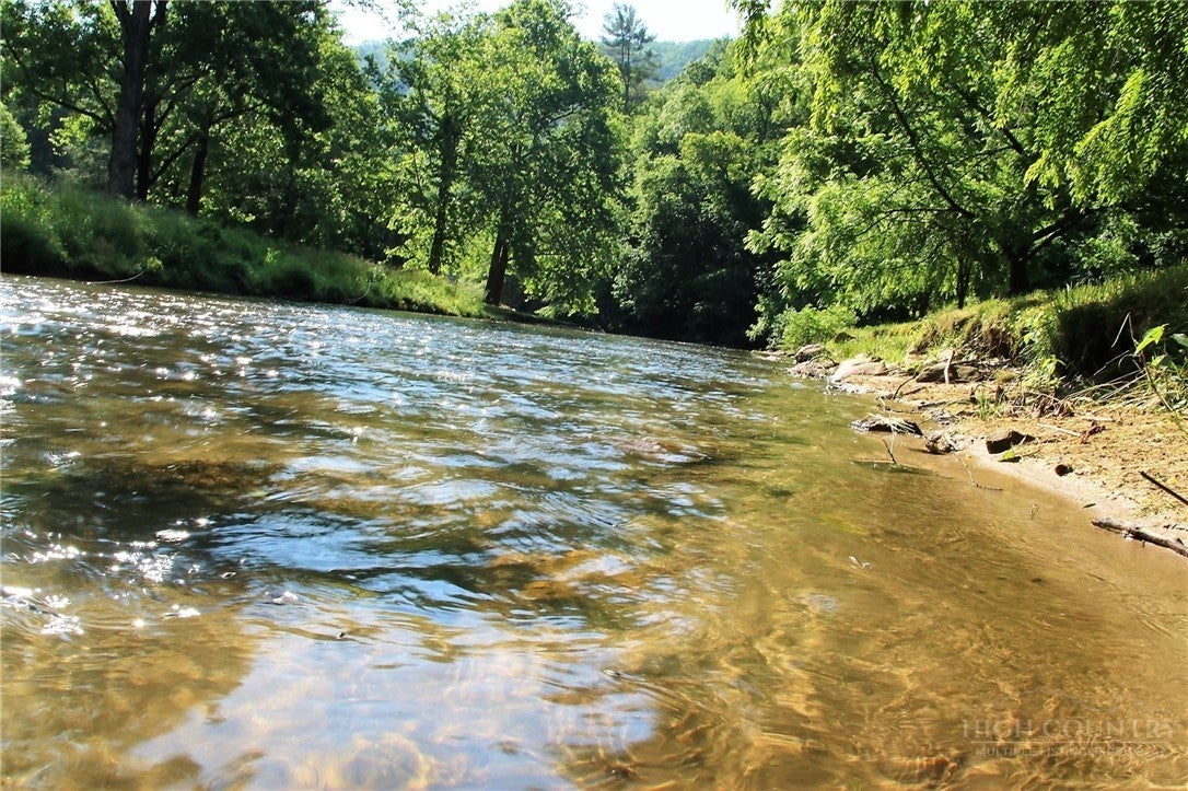 5521 Elk Creek Darby Road