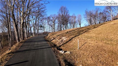Photo of Lot EC2 Eagle Crest Trail, Elk Park, NC 28604 (MLS # 253618)