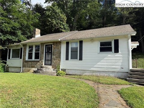 Photo of 1756 US Highway 421 Highway, Boone, NC 28607 (MLS # 253854)