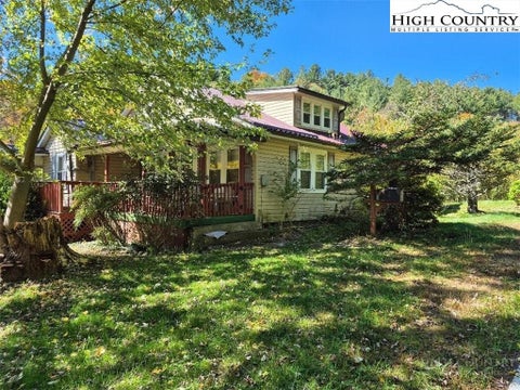 Photo of 720 Mash Road, West Jefferson, NC 28694 (MLS # 263723)