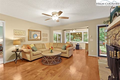 Photo of 180 Glen Burney Lane #D2, Blowing Rock, NC 28605 (MLS # 251816)