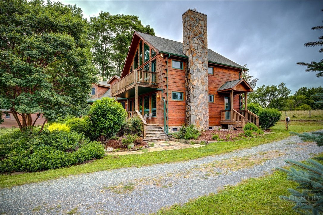 391 Camelot Drive