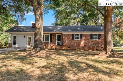 Photo of 149 Somersault Lane, Elkin, NC 28621 (MLS # 258270)