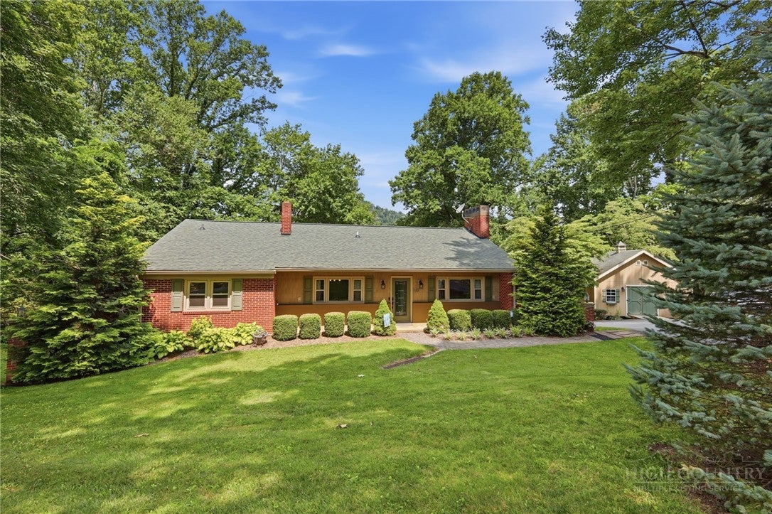 113 Hamilton Drive