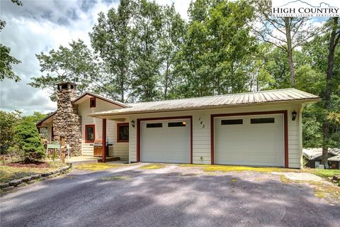 Photo of 143 Valle River Road, Banner Elk, NC 28604 (MLS # 256956)