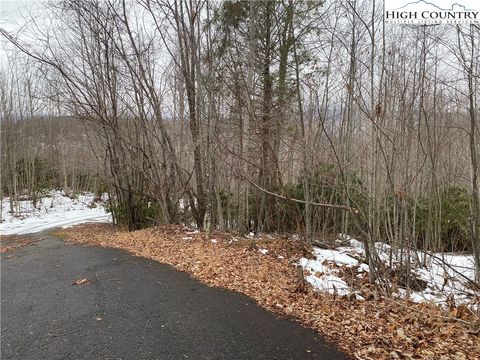 Photo of TBD Summit Dr. Drive, Elk Park, NC 28604 (MLS # 258722)