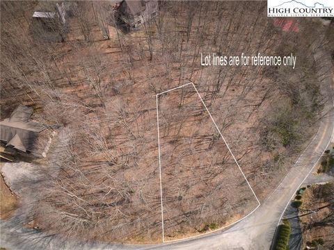 Photo of 217 Overbrook Trail, Beech Mountain, NC 28604 (MLS # 260803)