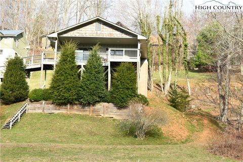 Photo of 733 Azalea Drive, Newland, NC 28657 (MLS # 260745)