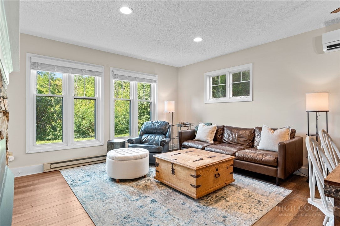 1355 Seven Devils Road 302