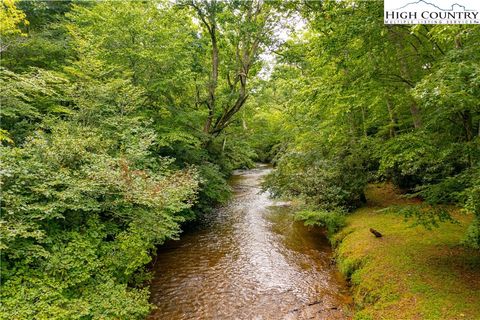Photo of TBD Grandview Drive, Sparta, NC 28675 (MLS # 254279)