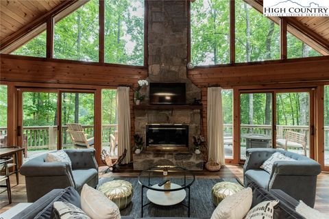 Photo of 563 Laurel Circle West, Deep Gap, NC 28618 (MLS # 250727)