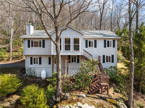 Photo of 220 Woodwinds Lane, Seven Devils, NC 28604 (MLS # 260740)