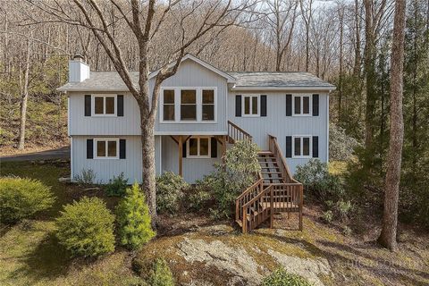 Photo of 220 Woodwinds Lane, Seven Devils, NC 28604 (MLS # 260740)