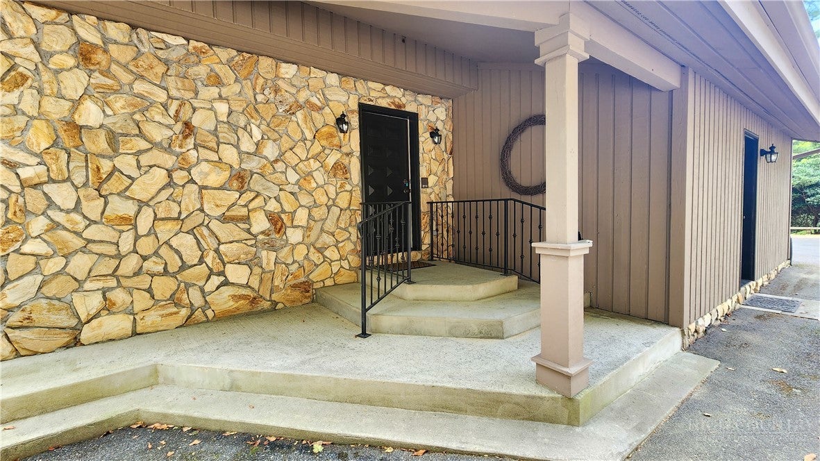 625 E. Old Turnpike Road