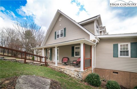 A home in Elk Park