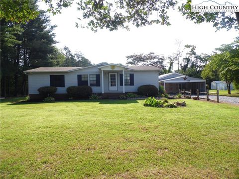 Photo of 1475 Ferguson Drive, Clemmons, NC 27012 (MLS # 256573) Photo of 1475 Ferguson Drive, Clemmons, NC 27012 (MLS # 256573)