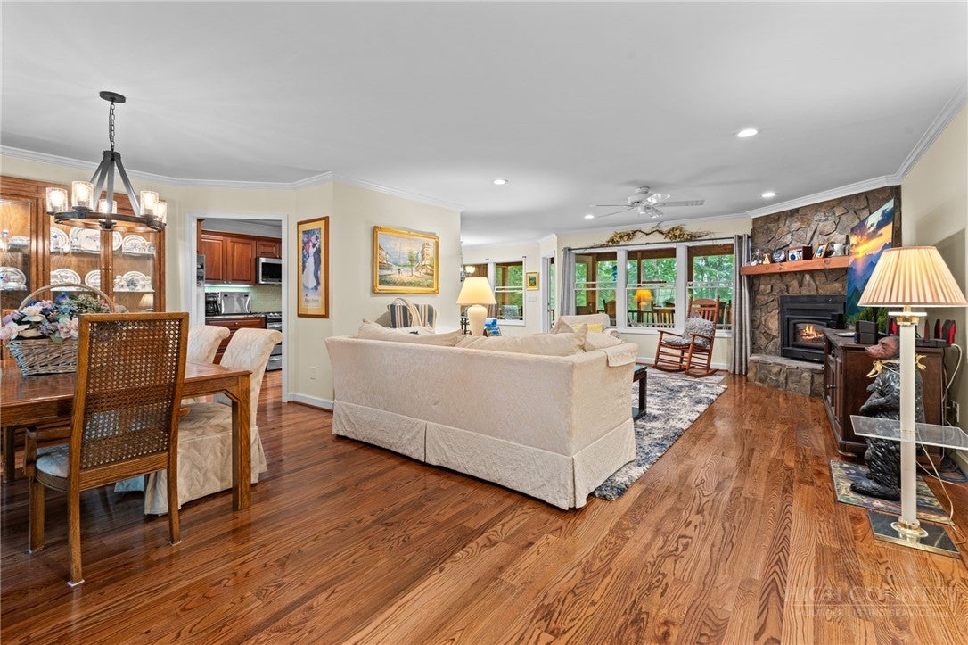 683 Grande Oaks Drive