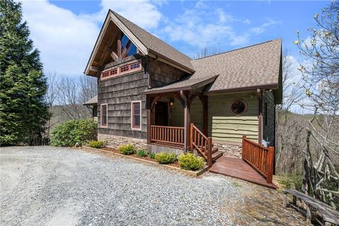 Photo of 225 Devonwood Drive, Boone, NC 28607 (MLS # 261292)