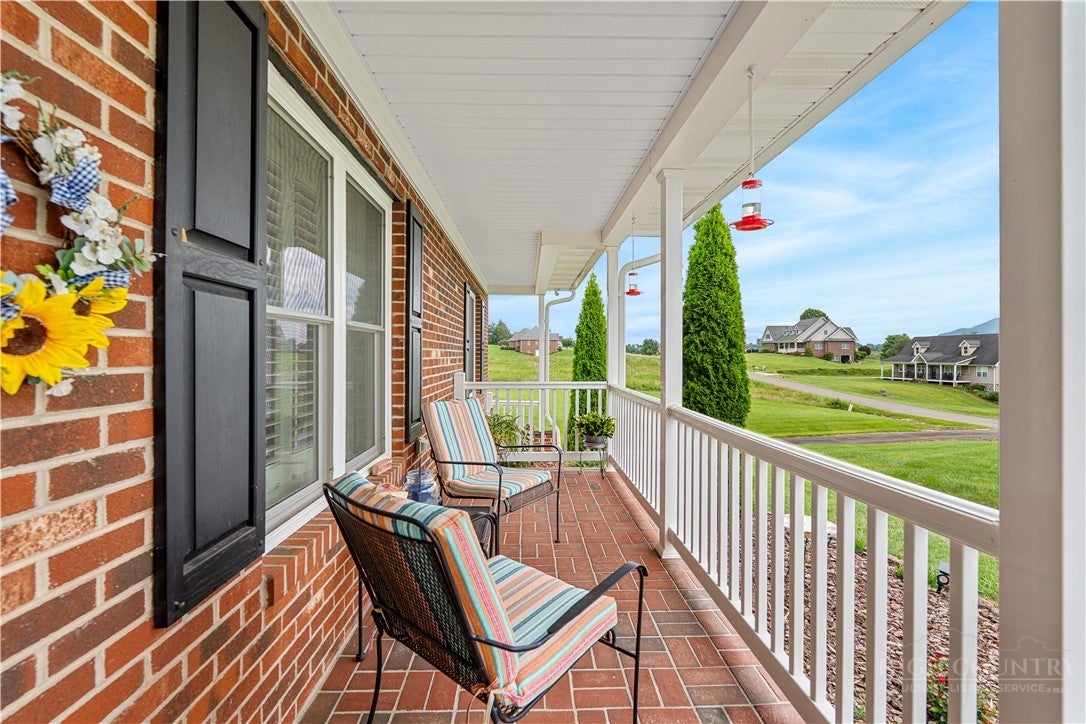 342 Willow Creek Drive