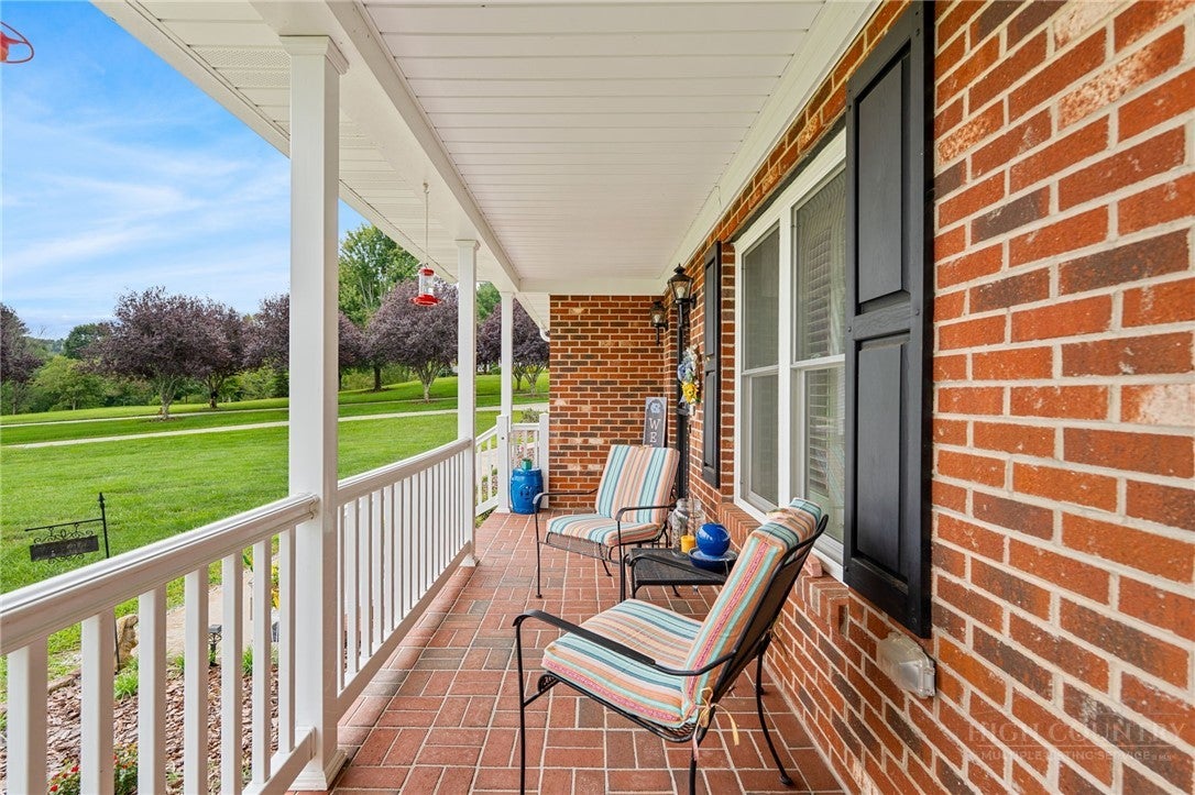 342 Willow Creek Drive